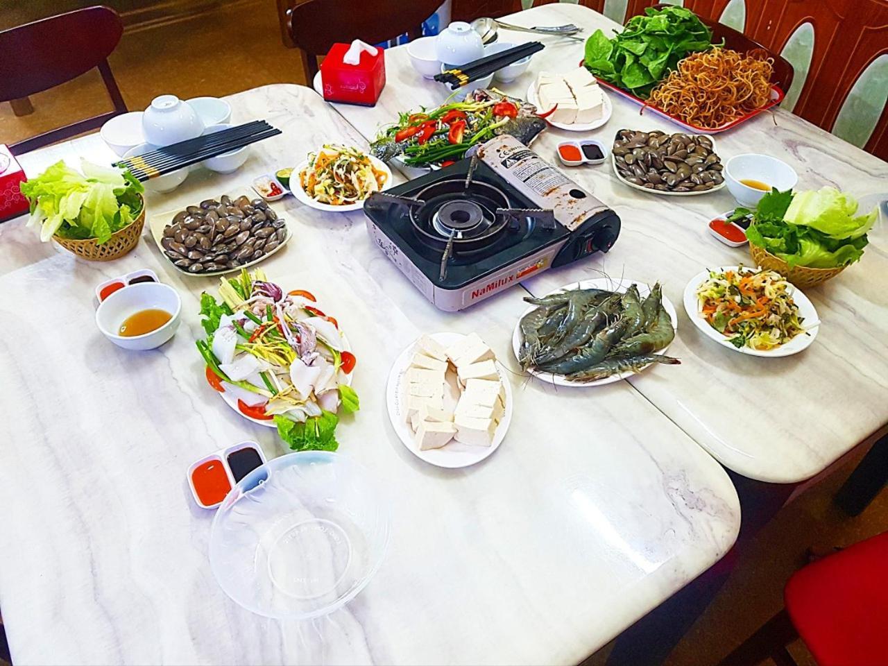 Nha Nghi Viet Khanh ハロン エクステリア 写真